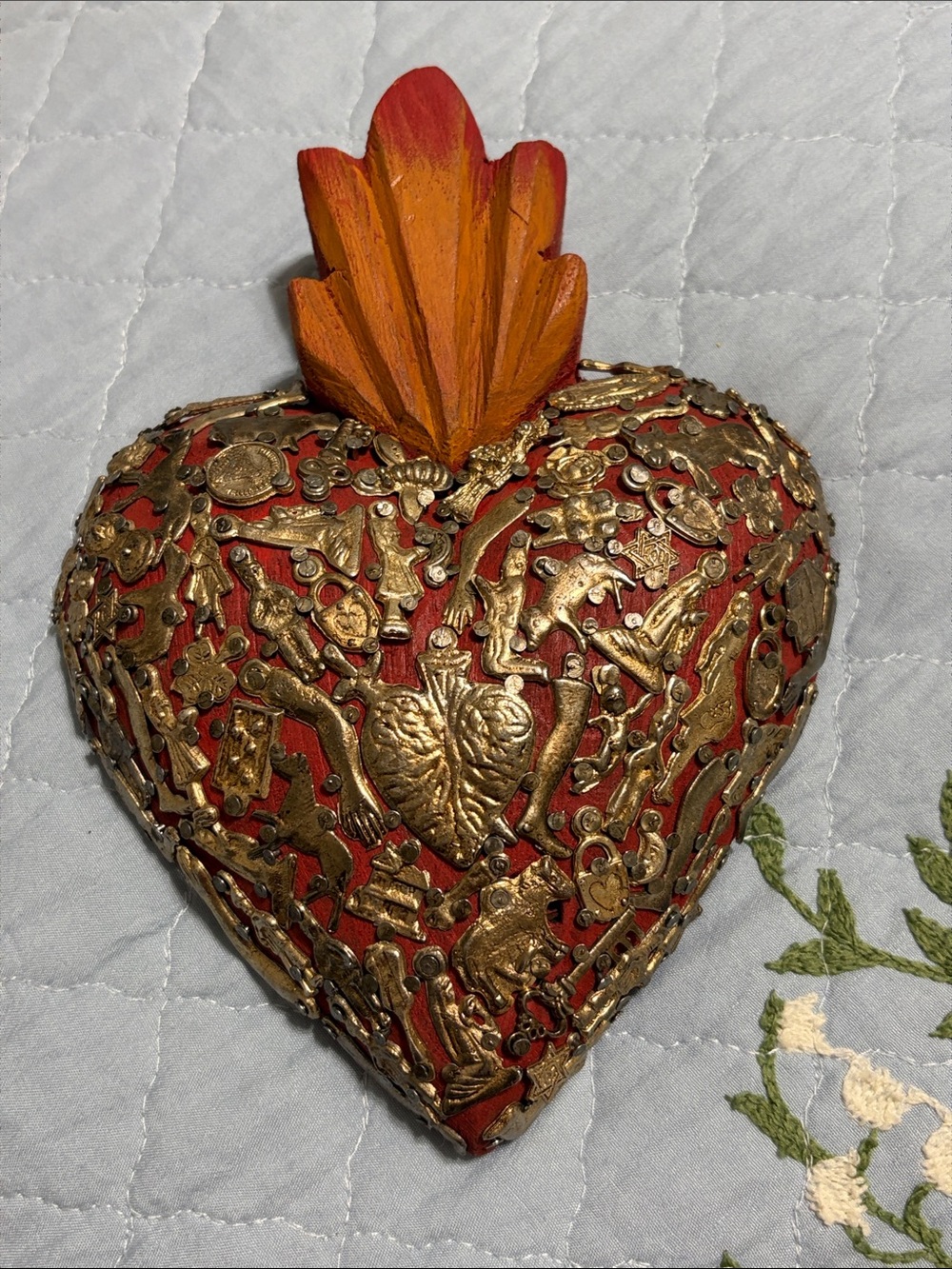 NWOB MILAGROS Handcrafted Red and Gold Exvoto Sacred Heart Wall Accent